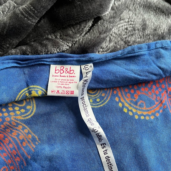 Beach Sarong - Picture 4 of 4